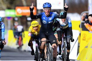 NTT’s Giacomo Nizzolo wins stage 2 of Paris-Nice in Chalet-sur-Loing