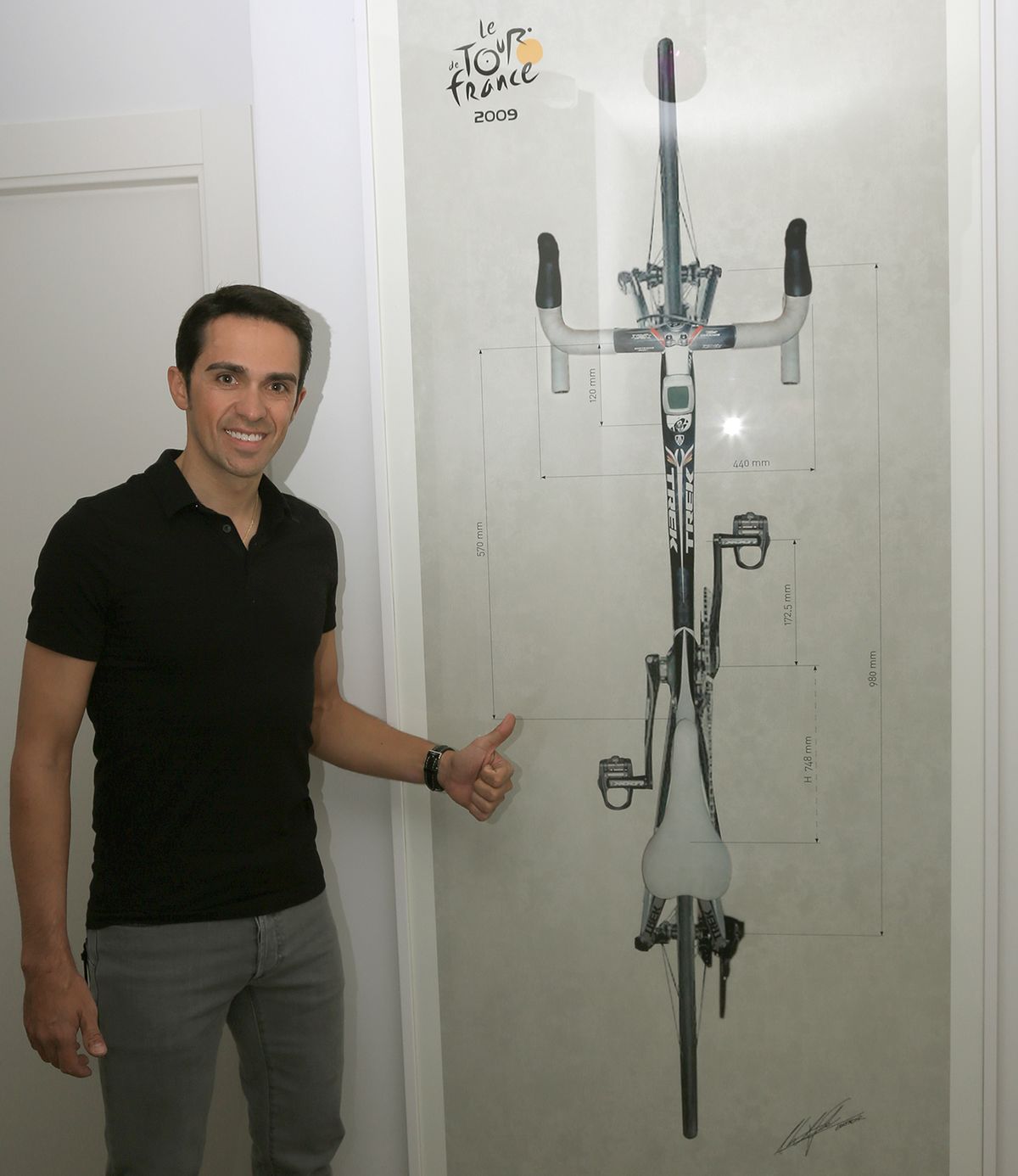 A poster of Contador's 2009 Trek shows the specs for his Tour de France-winning machine