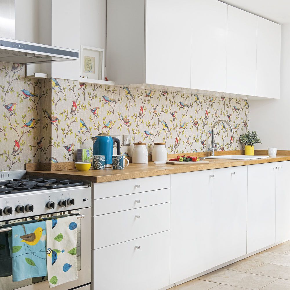 White kitchen ideas: 27 schemes that are clean, bright and timeless