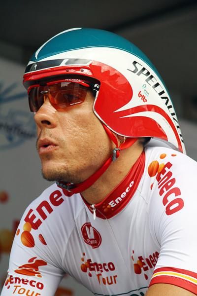 A focused Philippe Gilbert awaits the start of his time trial.