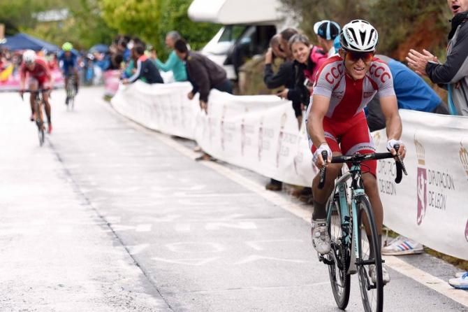 Michal Kwiatkowski (Poland) quickly distanced the peloton