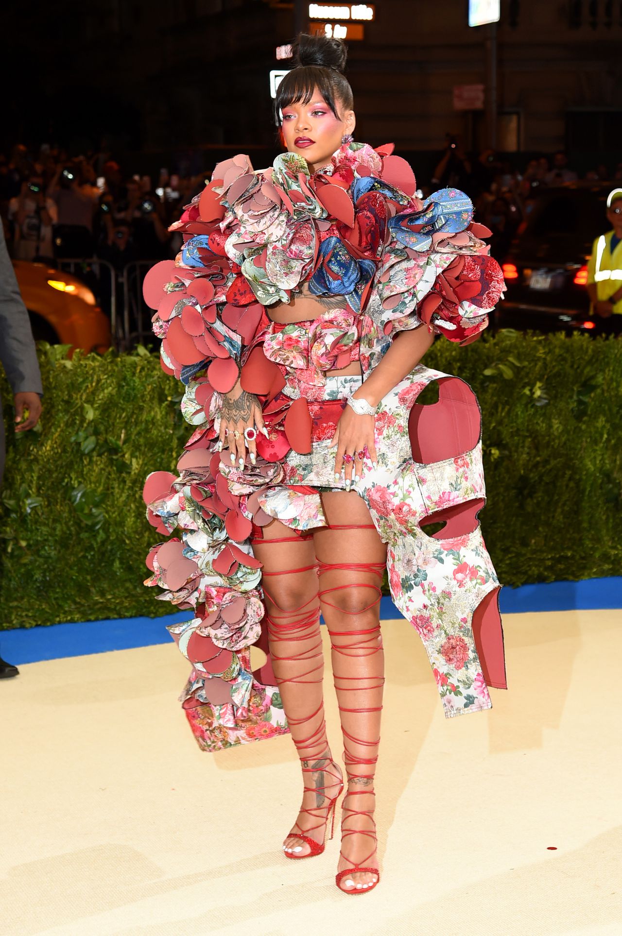 NEW YORK, NY - MAY 01: Rihanna attends the "Rei Kawakubo/Comme des Garcons: Art Of The In-Between" Costume Institute Gala at Metropolitan Museum of Art on May 1, 2017 in New York City. (Photo by Jamie McCarthy/FilmMagic)