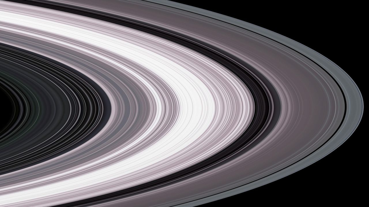 An image of Saturn's rings