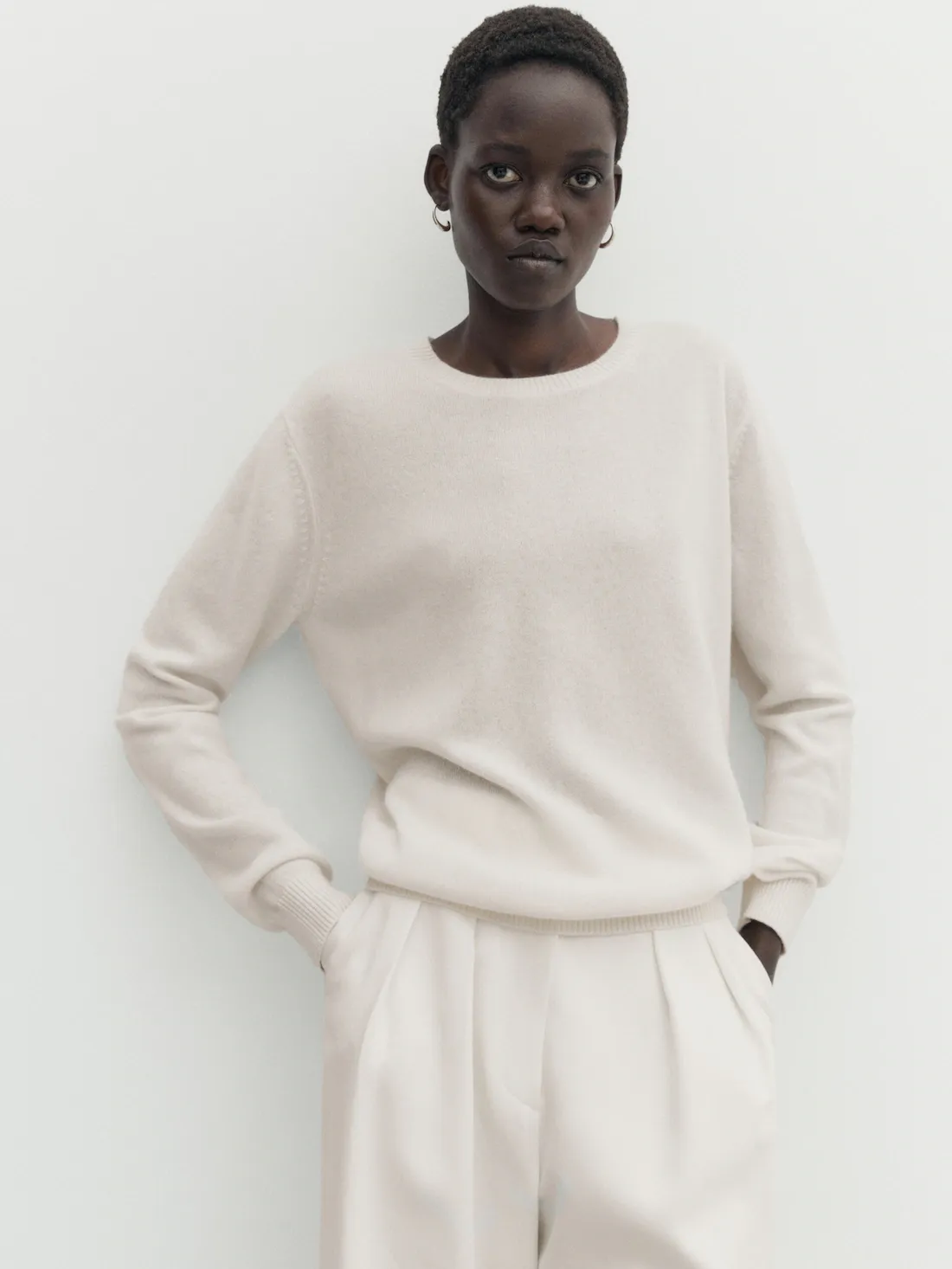 100% cashmere crew neck sweater