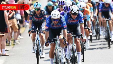 Alpecin riders leading the chase in Tour de France stage 7