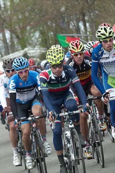 Giovanni Visconti (Movistar) and Philippe Gilbert (BMC)