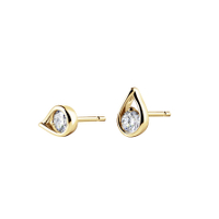 Pandora Brilliance Sparkling Teardrop Stud Earrings in Gold with 0.50 carat | Pandora