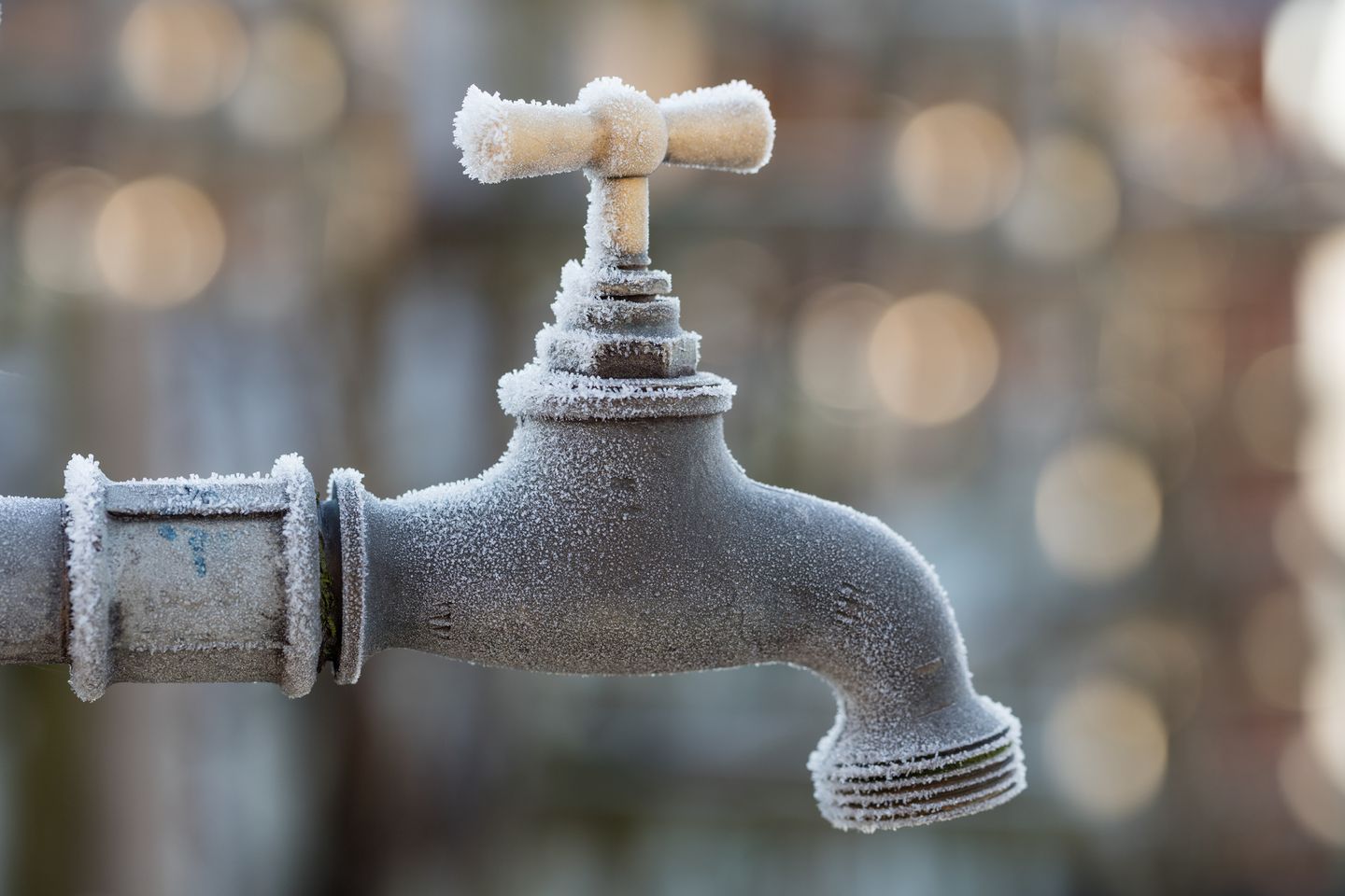 The one thing you must do with your outside faucet in winter Homes