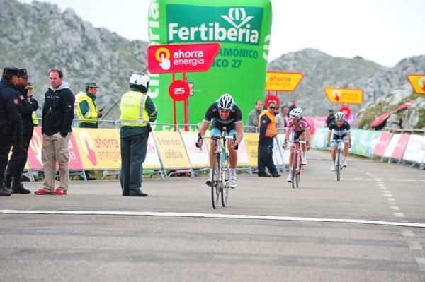 Jakob Fuglsang (Leopard Trek) crosses the line