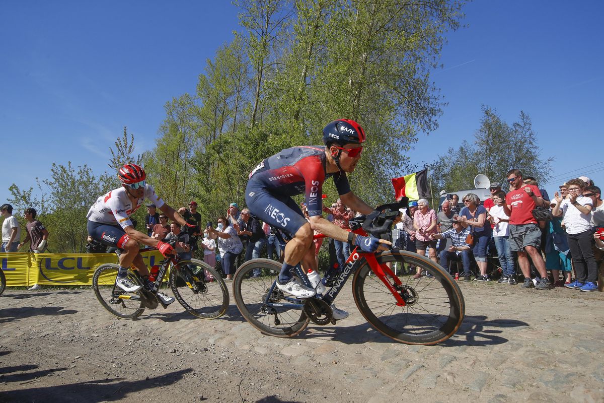 Paris Roubaix 2022 - 119th Edition - Compiegne - Roubaix 257.2 km - 17/04/2022 - Dylan Van Baarle (NED - INEOS Grenadiers) - photo Luca Bettini/SprintCyclingAgency&Acirc;&copy;2022