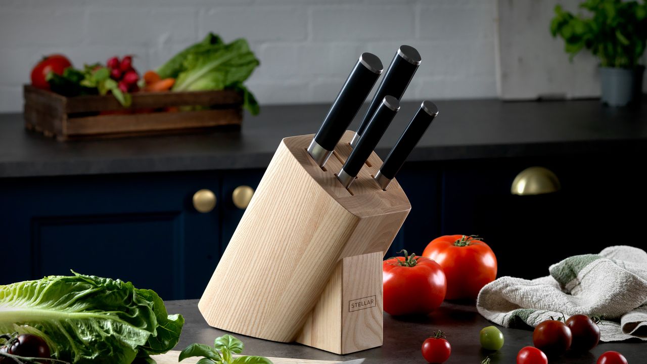 Stellar Poise 5 Piece Knife Block Set lifestyle