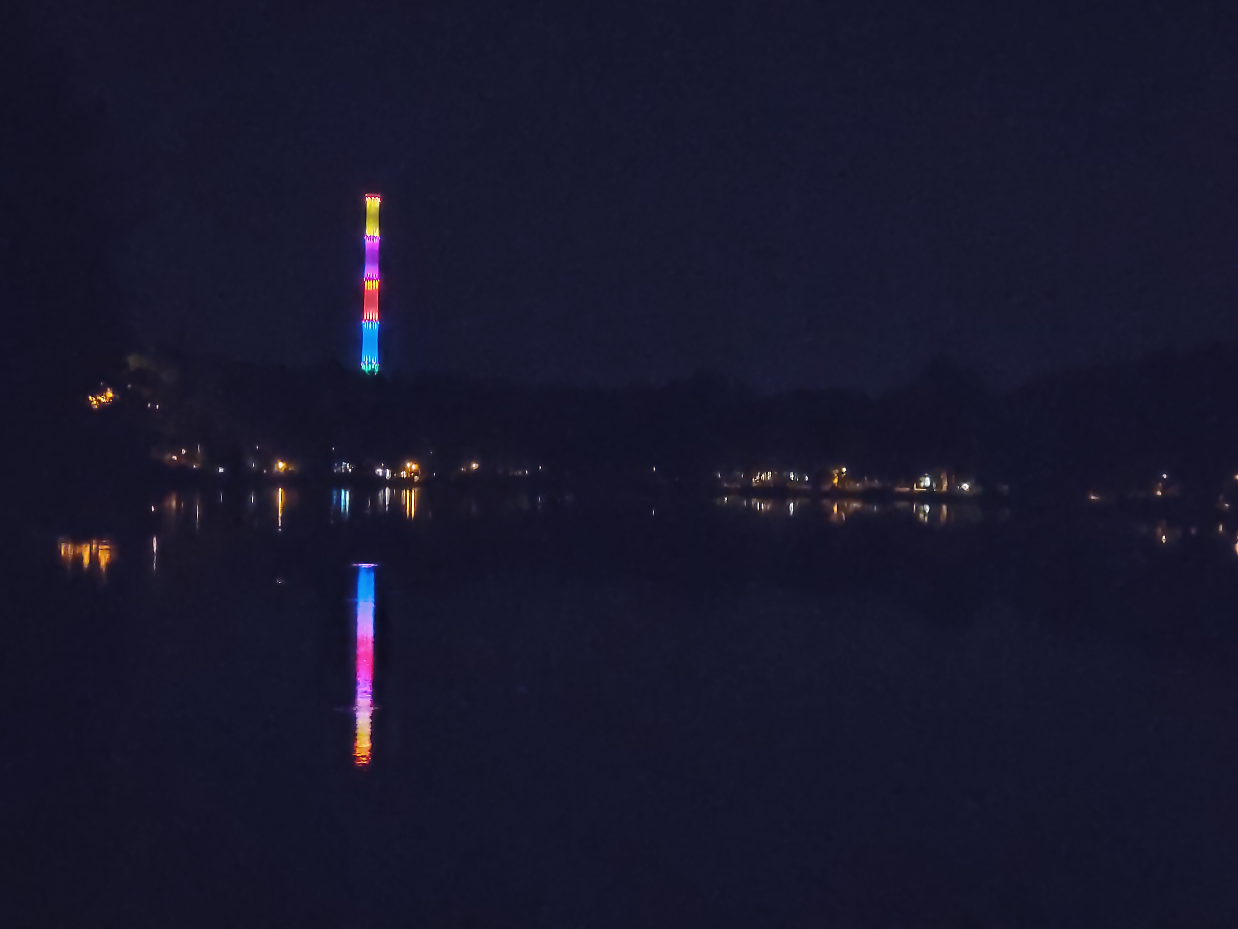 Nachtaufnahme, laut EXIF mit Teleobjektiv