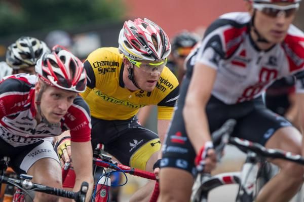 John Murphy (Kenda/5 Hour Energy) in the bunch trying to hang onto the yellow jersey.
