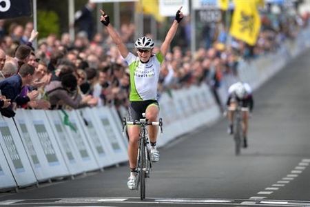 Annamiek Van Vleuten (Nederland Bloeit) takes the win in the women's Tour of Flanders.
