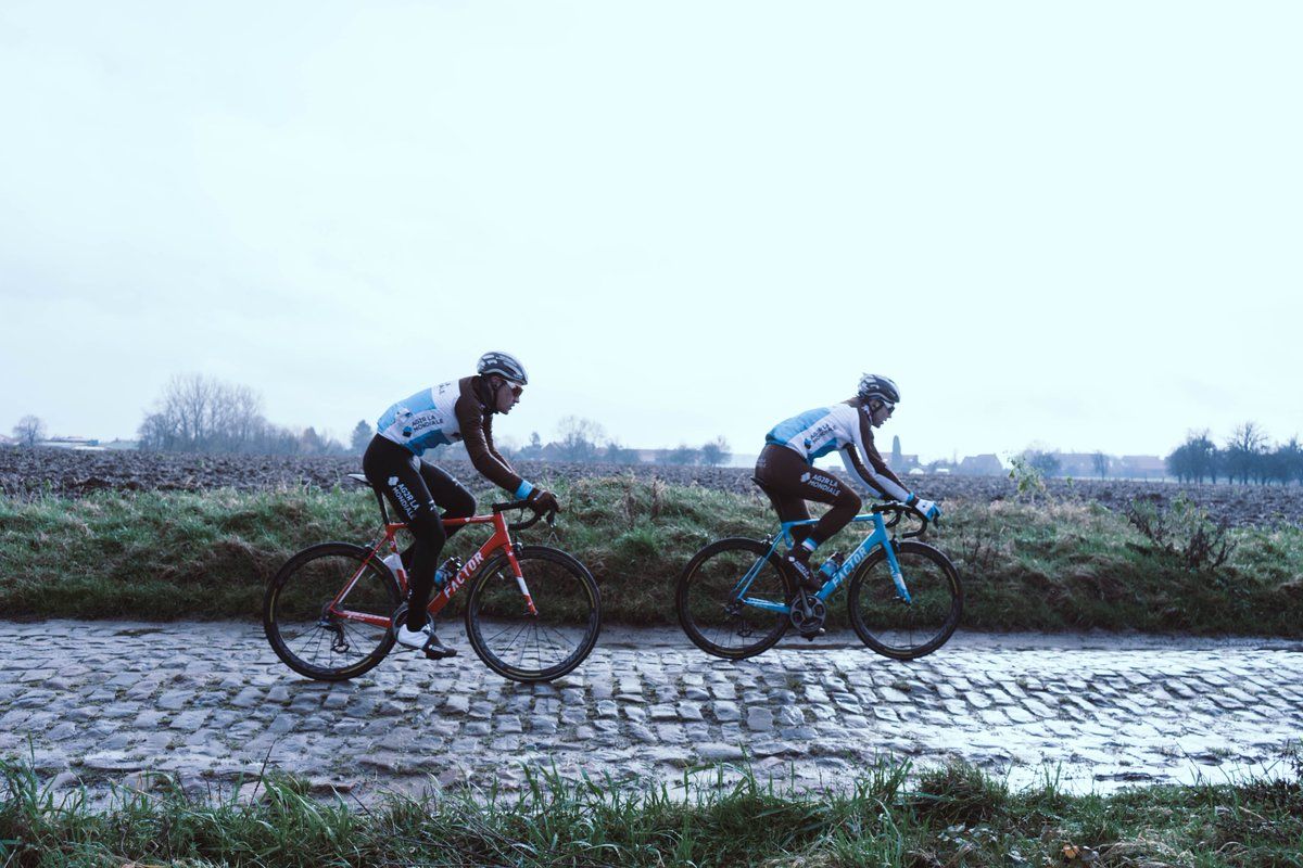 Silvan Dillier and Tony Gallopin on the cobbles