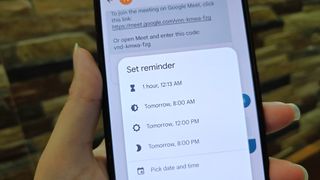 How to set message reminders in Google Messages
