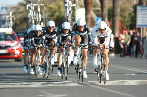 Cancellara hauls the Leopard Trek team through the course
