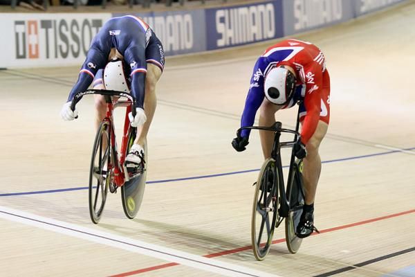 Francois Pervis (France) has a tough job of beating Matt Crampton (GB) in the men's sprint 1/8 final.