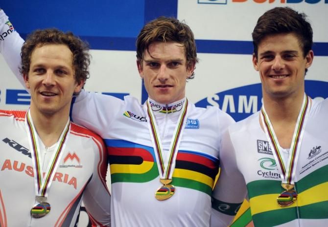 15km scratch race world championship podium (L-R): Andreas Mueller (Austria), Martyn Irvine (Ireland) and Luke Davison (Australia)