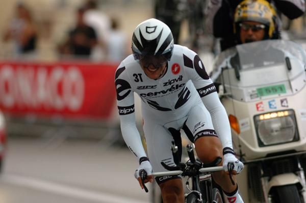 Carlos Sastre (Cervelo TestTeam) opens the defense of his 2008 Tour title.