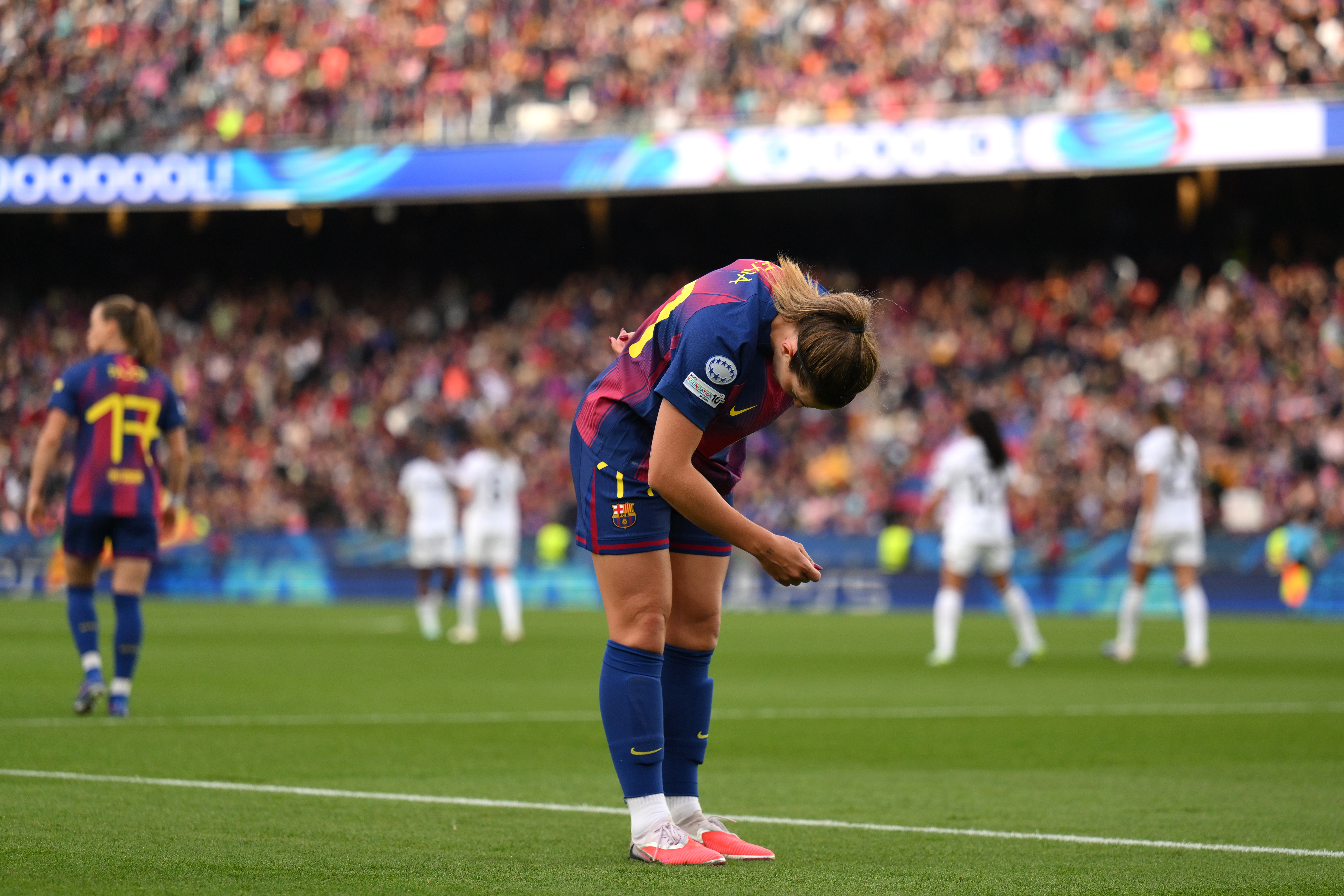 BARCELONA, SPAIN - APRIL 02: Alexia Putellas of FC Barcelona bows as she celebrates scoring her team's first goal during the UEFA Women's Champions League 2025/26 Quarter-finals Second Leg match between FC Barcelona and Real Madrid CF at Nou Camp on April 02, 2026 in Barcelona, &amp;#8203;&amp;#8203;Spain.