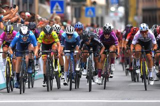 Emma Norsgaard Jorgensen and Coryn Rivera go head-to-head at the Giro d'Italia Donne