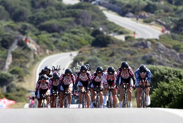 Team CSC led by US time trial champ David Zabriske.