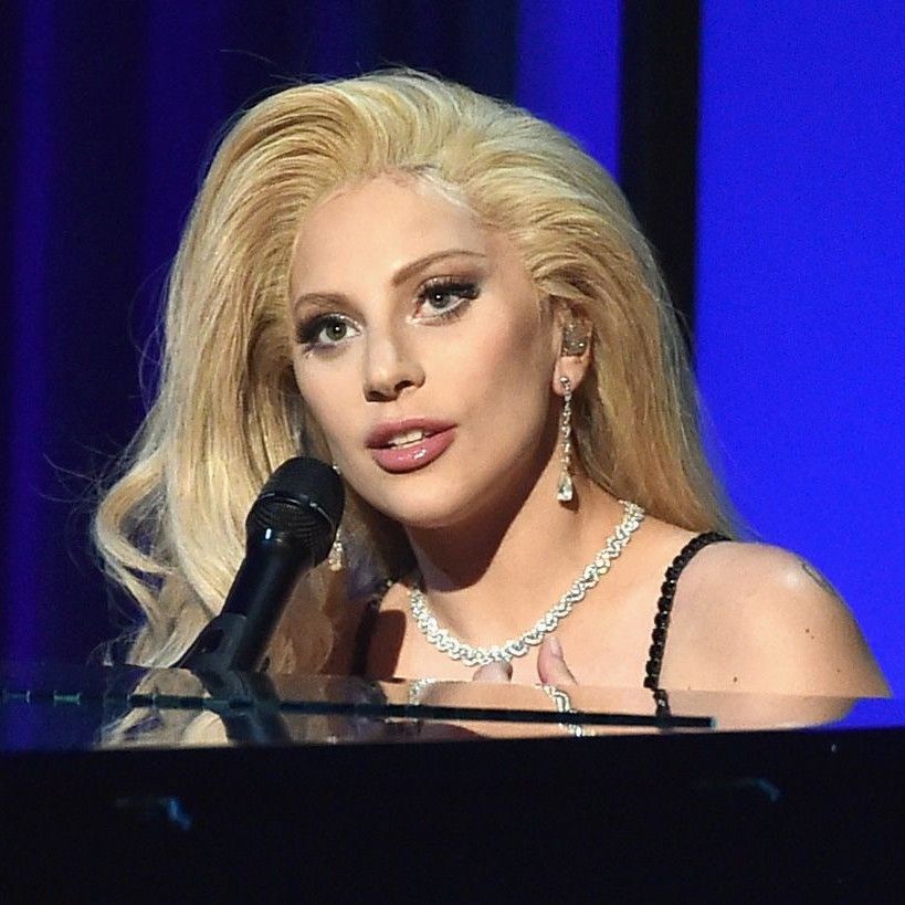 Lady Gaga Delivers An Emotional Performance Of Til It Happens To You Lady Gaga Til It 2780