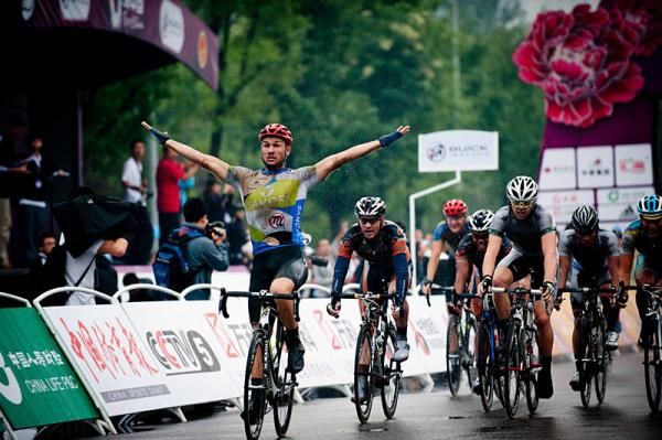 Alexander Serebryakov (Team Type 1-Sanofi) celebrates his victory in stage 2 at the Tour of China.