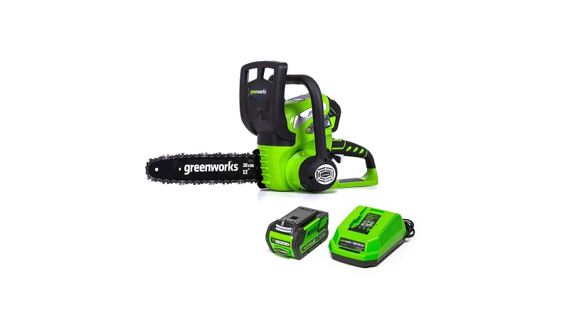 electric chainsaw