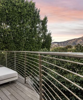 Rooftop terrace with view over Malibu
