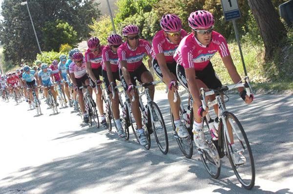 T-Mobile leads for Pinotti.
