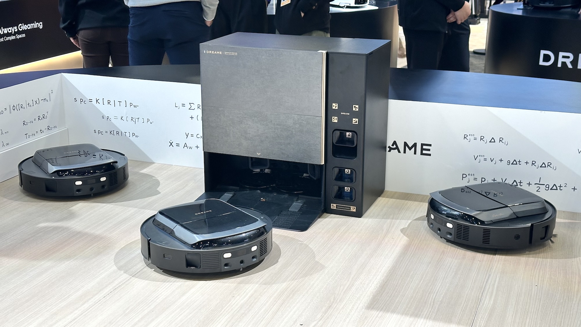 Dreame Cyber 10 Ultra and dock