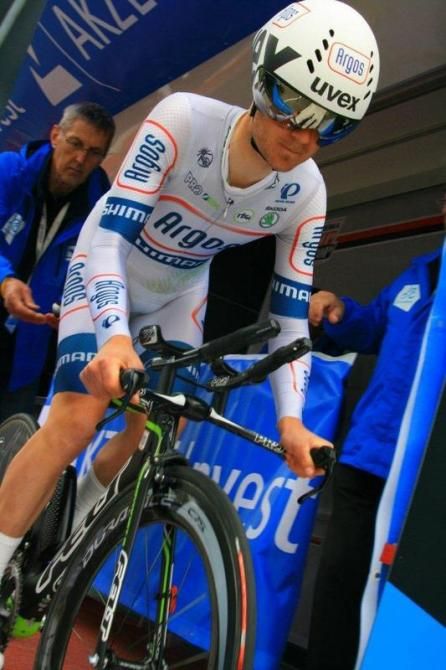Johannes Fr&ouml;hlinger (Argos-Shimano) about to take off