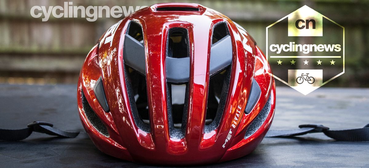 Red Met Rivale MIPS helmet