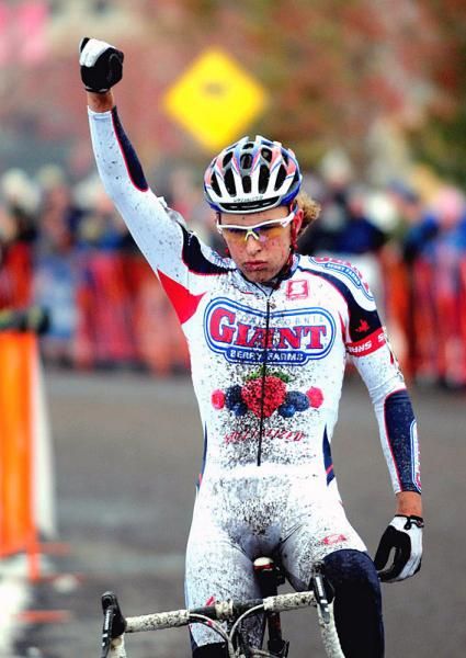 Cody Kaiser (California Giant Berry) captures the Junior men's 17-18 national title.