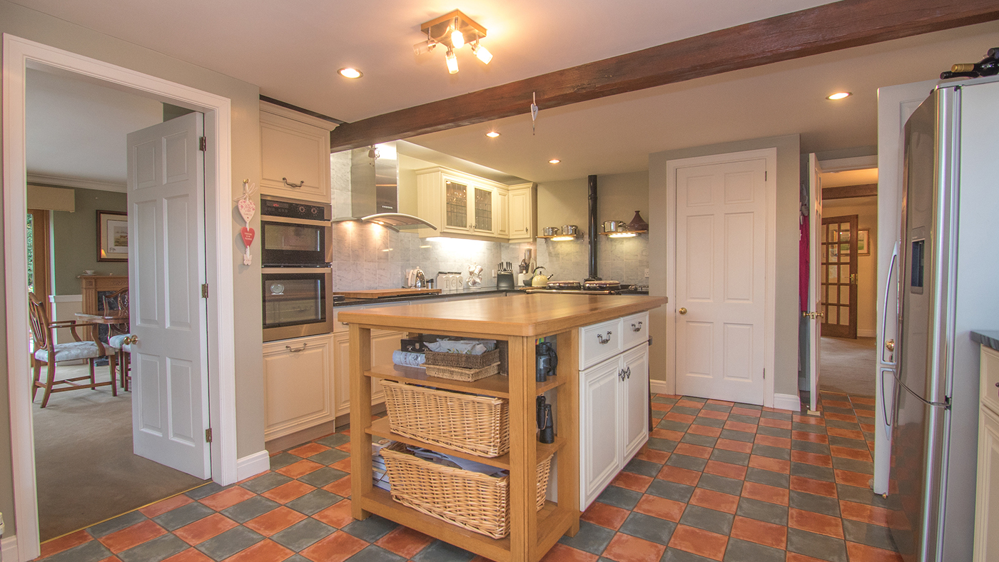 Castle Hill - kitchen