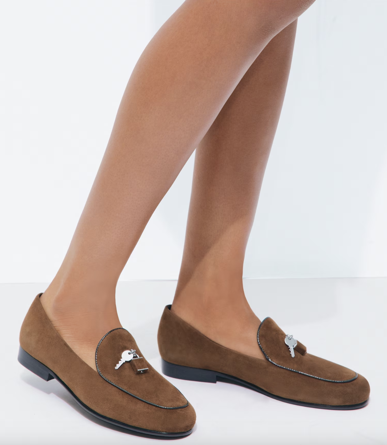 Lock Smoking Slipper in Black, Size 9.5