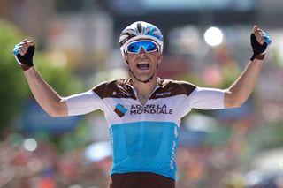 Tony Gallopin (AG2R La Mondiale) triumphs in Pozo Alcon.