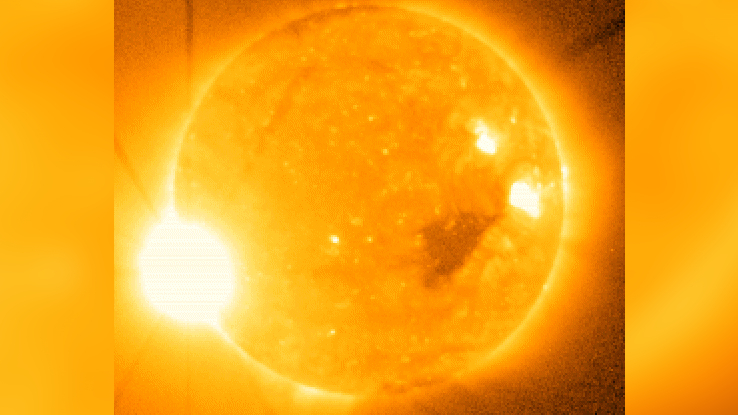 Image of the sun with a bright yellowy white 