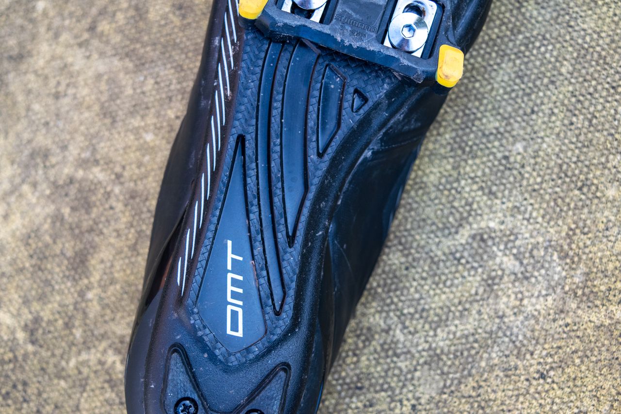 The DMT WKR1 sole ona patio