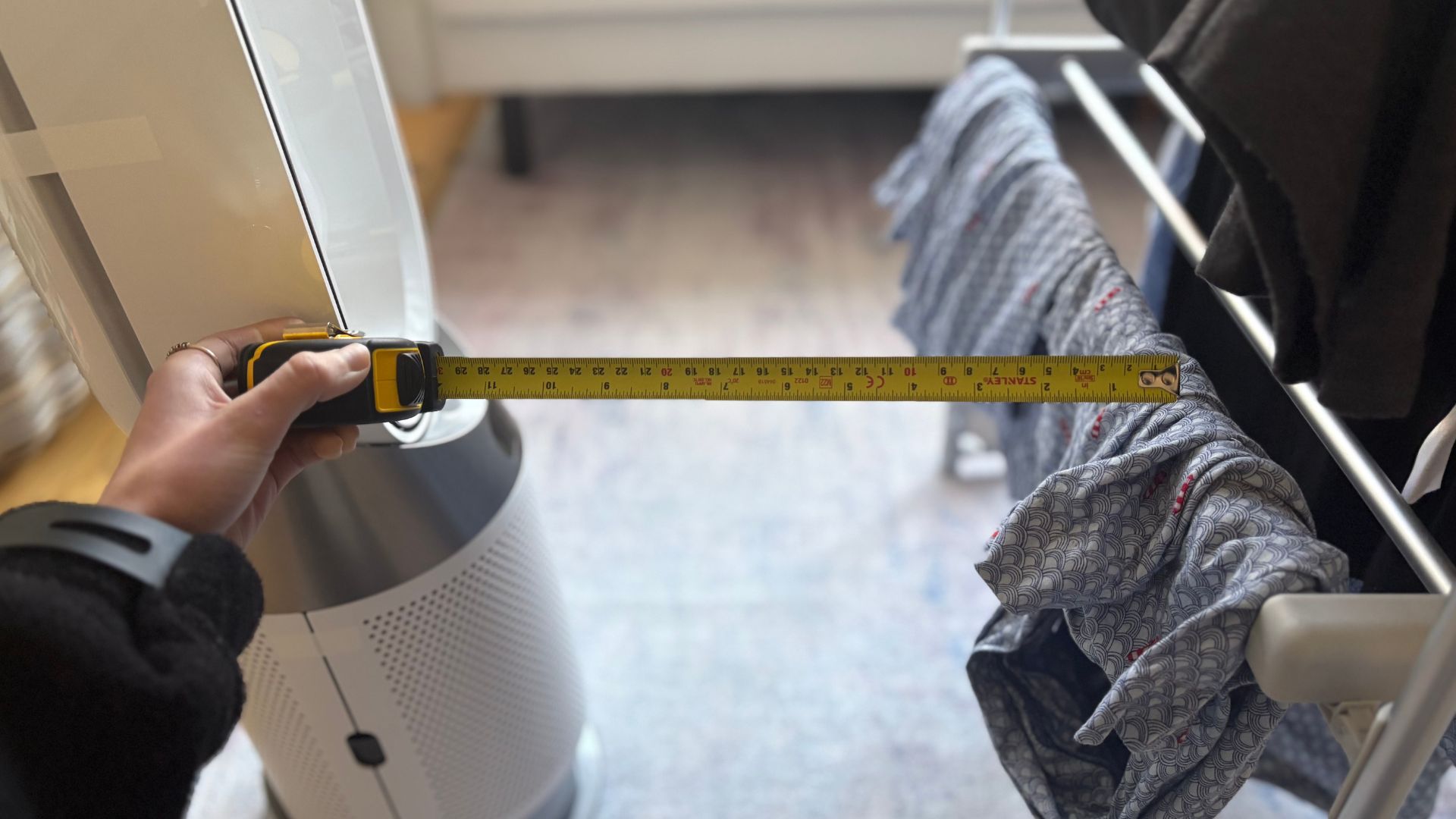 Testing the Meaco's Drying Method in Laura's home with a heated airer and the Dyson fan