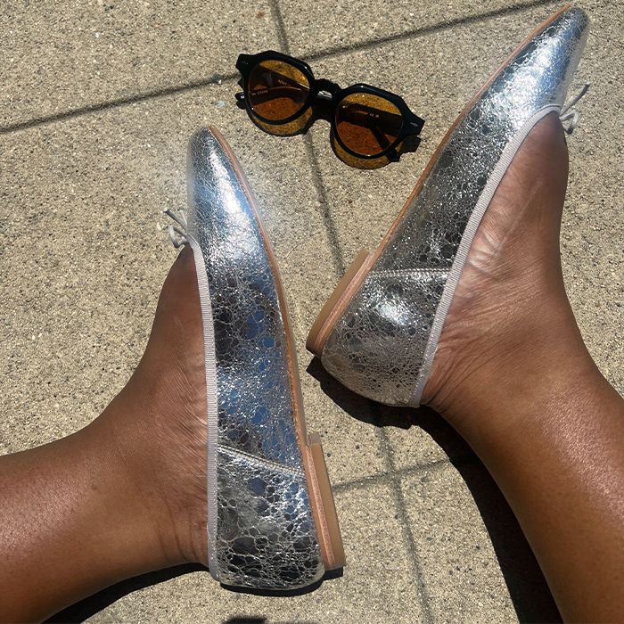 fashionable wide width shoes