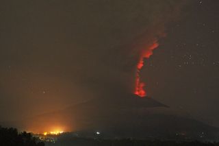 mount agung imminent explosion