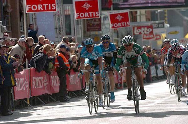 Thor Hushovd (Credit Agricole) wins Gent-Wevelgem