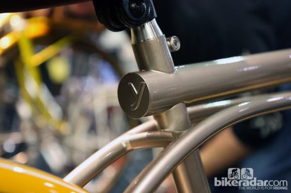 Another subtly included logo on this Yipsan cafe racer.