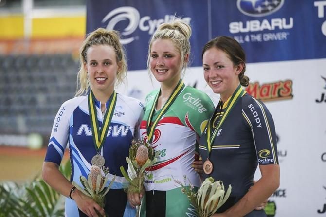 The U19 Womens Points race podium.
