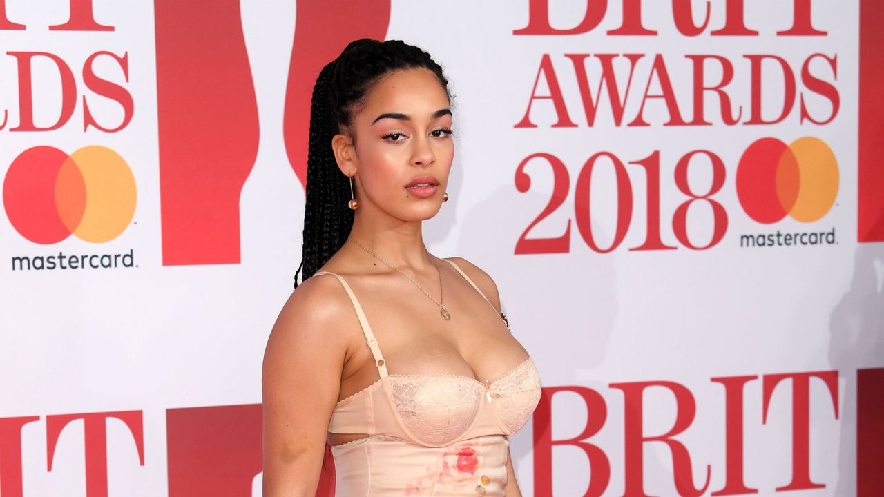 Jorja Smith at the 2018 Brits