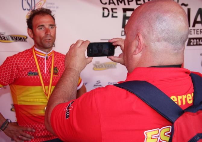 Video interview for Alejandro Valverde with Spanish National Federation&rsquo;s press officer, Luis Rom&aacute;n Mendoza.