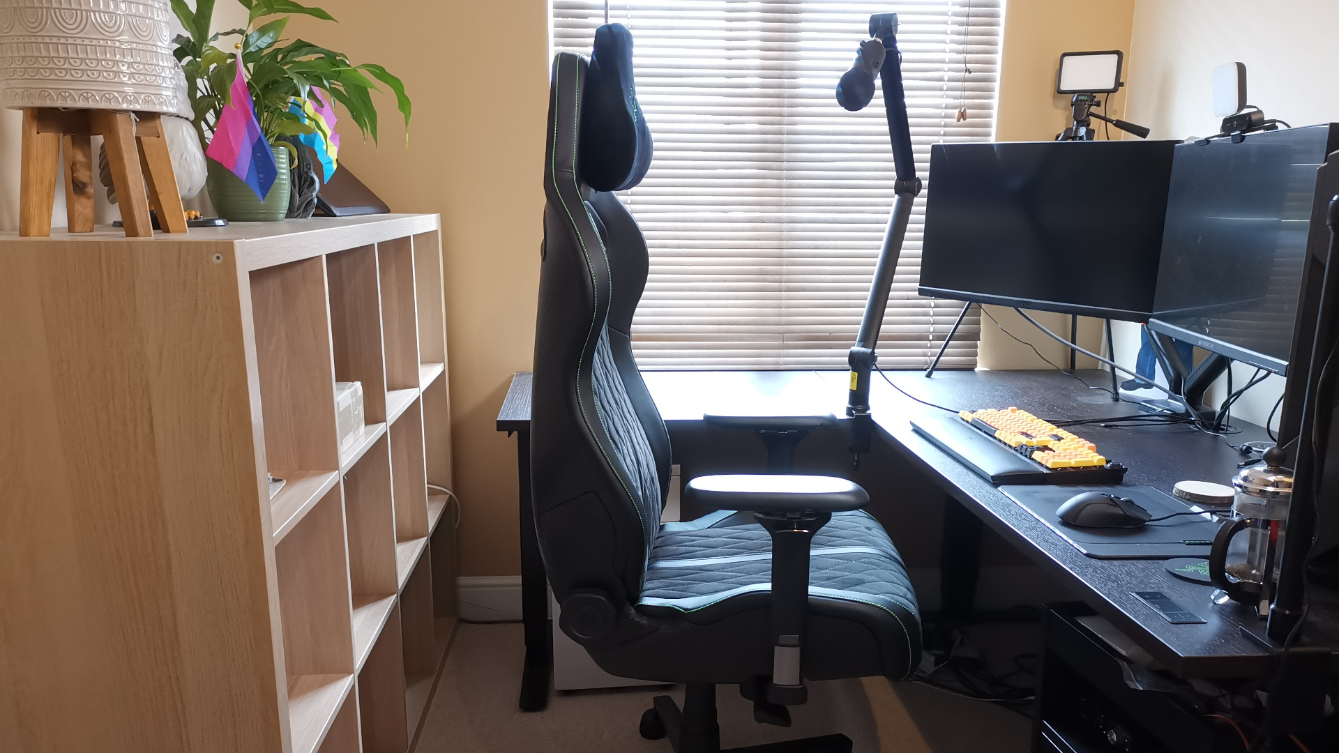 Razer Enki Pro gaming chair